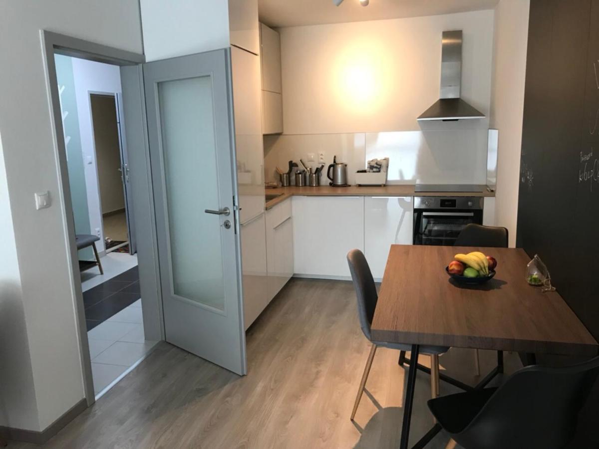 Samorin Modern Apartmens Private Parking - Air Conditioning Luaran gambar